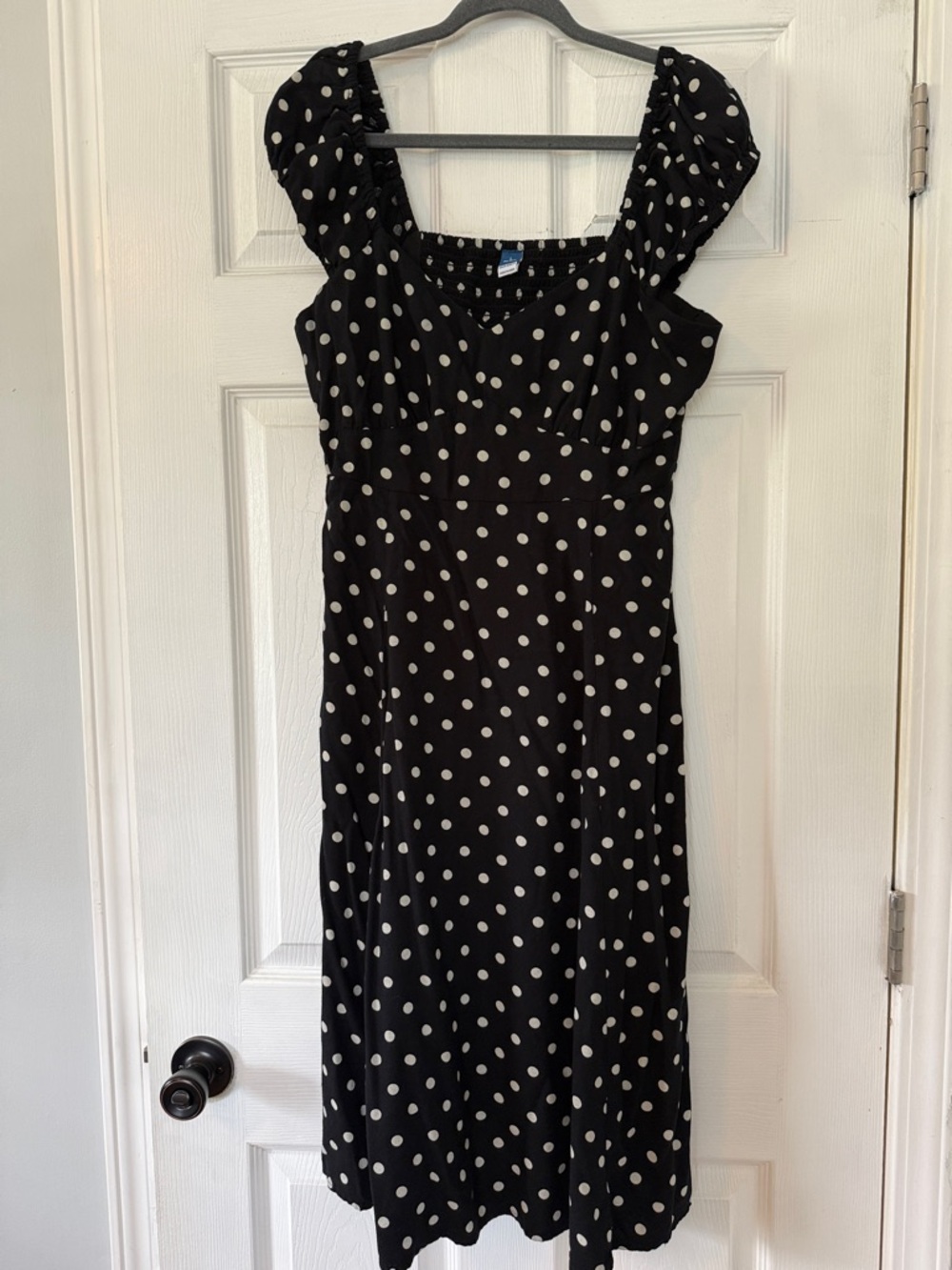 Old Navy Black Polka Dot Midi Dress with Puff Sleeves